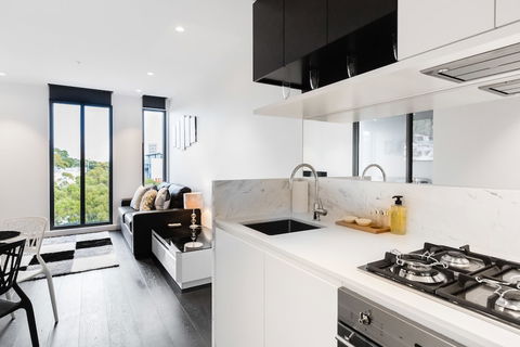 ESTHER, 2BDR South Yarra Apartment - Accommodation Newcastle 1