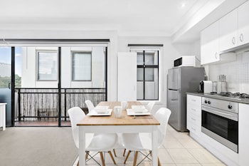 SIENNA, 1BDR South Melbourne Apartment - Accommodation Newcastle 0