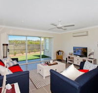 SALTY PAUSE at BONDI HOUSE - Accommodation Newcastle