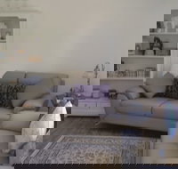 The Best Exotic Magnolia Cottage - Accommodation Newcastle