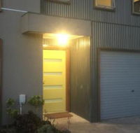 Tangles - Accommodation Newcastle