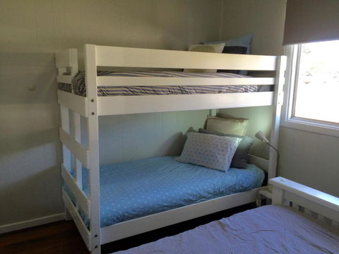Tallowood Beachfront Cottage - Accommodation Newcastle 3