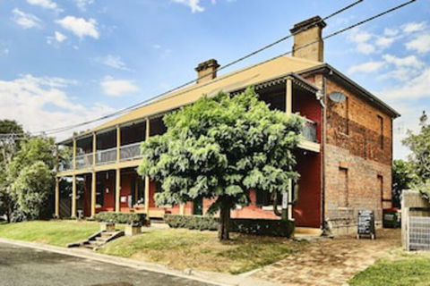 The Old Victoria - Accommodation Newcastle 0