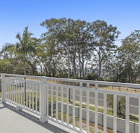 Hamptons at The Bay - Accommodation Newcastle