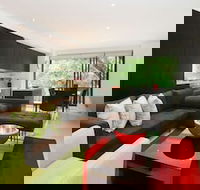 Smart Modern St Kilda - Accommodation Newcastle