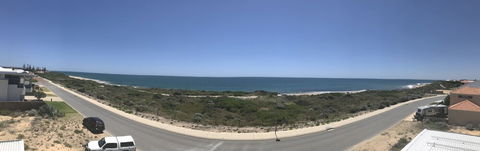 Beach House At SeaScapes - Accommodation Newcastle 4