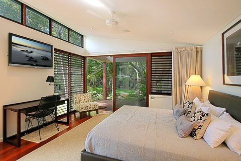 Barefoot At Broken - Accommodation Newcastle 2