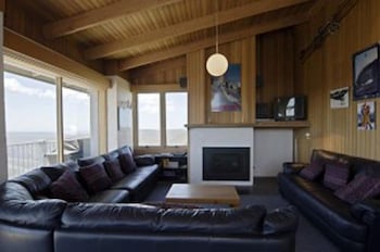 Alpine Haven 3 - Accommodation Newcastle 4