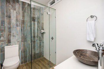 Half Moon Cottage - Accommodation Newcastle 3