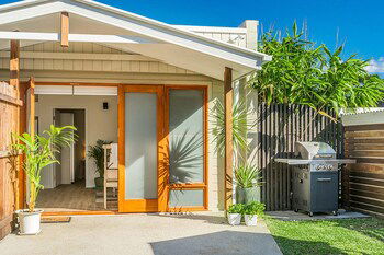 Half Moon Cottage - Accommodation Newcastle 4