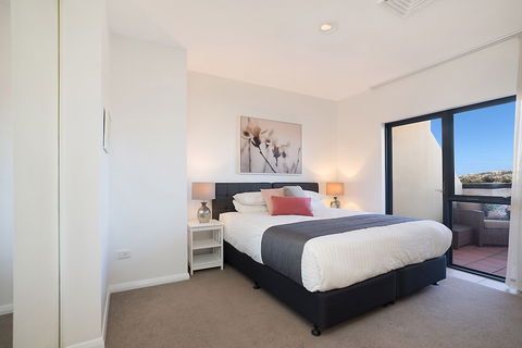 Beau Monde Apartments Newcastle - Boulevard Apartments - Accommodation Newcastle 2