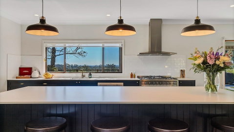 Your Luxury Escape - Paul's Farmhouse - Accommodation Newcastle 3