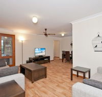 Skippers Rest 27 Government Road - Accommodation Newcastle
