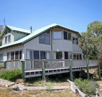 Snowgums on the Lake - Accommodation Newcastle