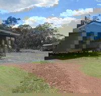 Just Red Wines Vineyard Cabins - Accommodation Newcastle