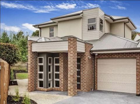 Signature Townhouse In Doncaster - Accommodation Newcastle 1