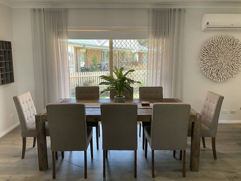 Valley View Townhouse - On The RAIL TRAIL - Accommodation Newcastle 0