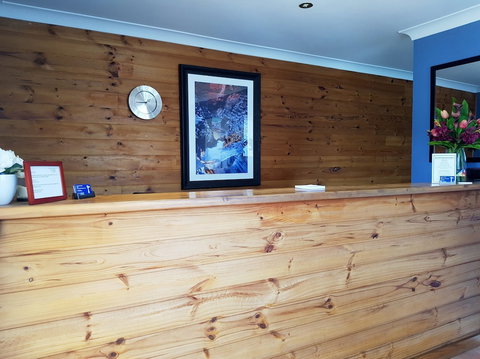 Colonial Motel And Serviced Apartments - Accommodation Newcastle 0