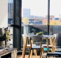 LVL 11 Cosy Apartment Near Lygon St - Accommodation Newcastle
