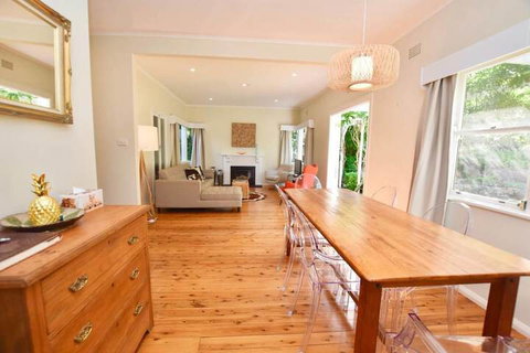 Calamandah House Of Blackheath - Accommodation Newcastle 4