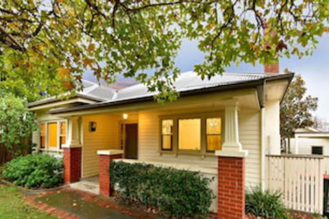 Balwyn Houses - Accommodation Newcastle 0