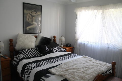 Ducati's Bed And Breakfast - Accommodation Newcastle 0