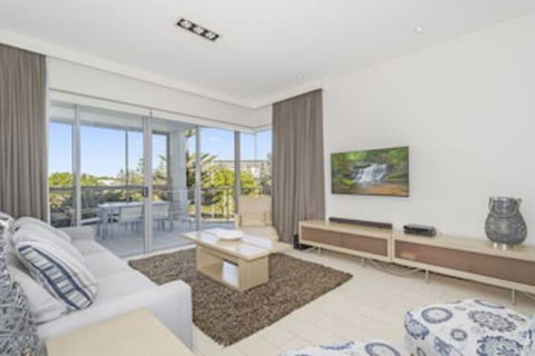 SEA CULTURE 1110 - Accommodation Newcastle 0