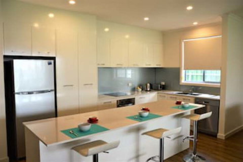 Western Breeze - Accommodation Newcastle 0