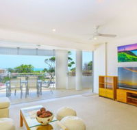 Azura Ocean View Holiday Apartment - Accommodation Newcastle