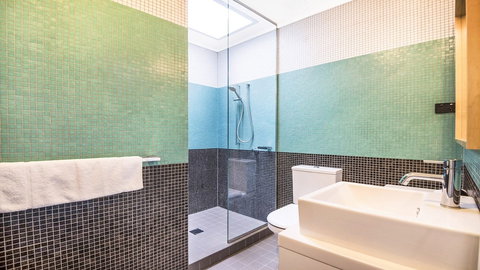 Central Park Level Two - Accommodation Newcastle 4