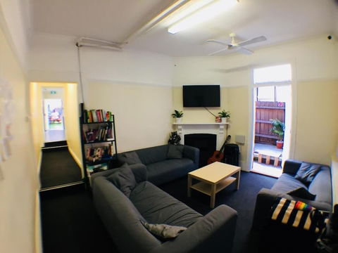 Landing Pads Brunswick - Accommodation Newcastle 6