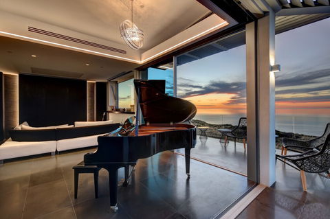 Luxe Haus - Accommodation Newcastle 2