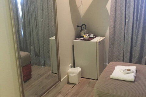 Aussie Hotel - Accommodation Newcastle 5