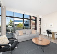 Uber Chic Newtown Designer Pad H392 - Accommodation Newcastle