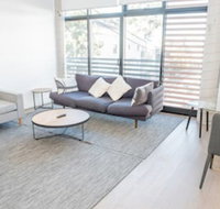Super Cool Newtown Pad H393 - Accommodation Newcastle