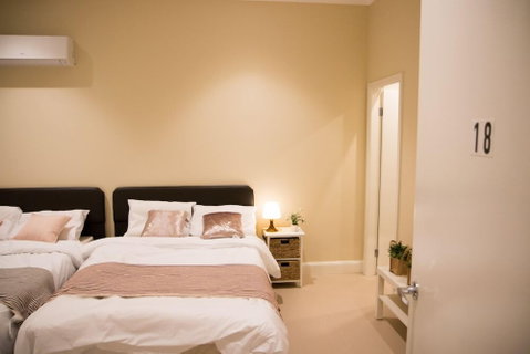 T & M HOUSE - Accommodation Newcastle 1