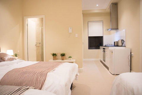 T & M HOUSE - Accommodation Newcastle 2