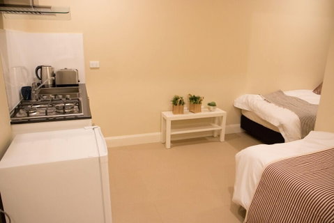 T & M HOUSE - Accommodation Newcastle 4