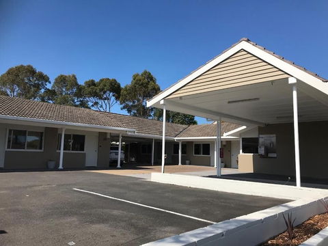 Ulladulla Motel - Accommodation Newcastle 0