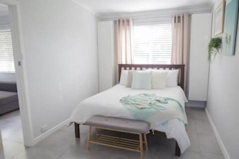 Salty Shack Lancelin - Accommodation Newcastle 0