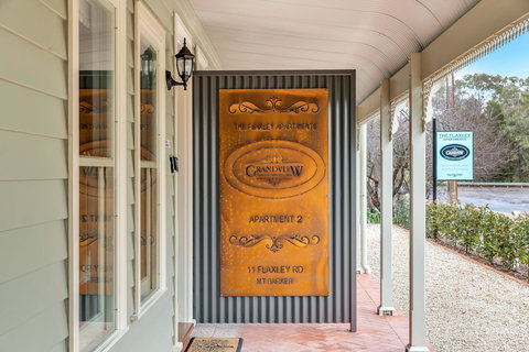 Grandview Accommodation - The Flaxley Apartments - Accommodation Newcastle 4