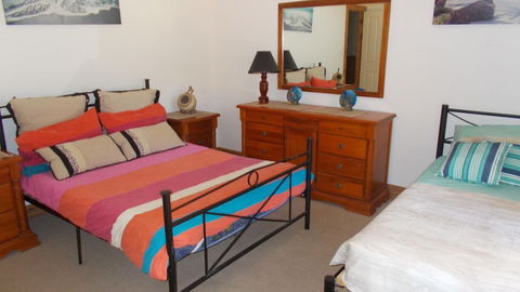 SWR Rainforest Retreat 1 - Accommodation Newcastle 5