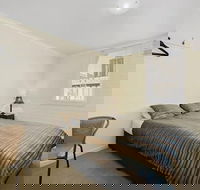 Newport Home Stay and Lodge - Accommodation Newcastle