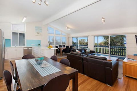 Seascape Lennox Head - Accommodation Newcastle 0