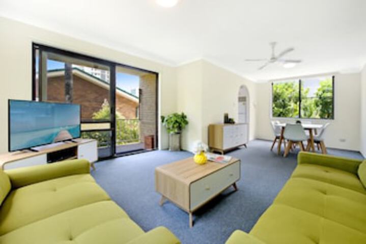 Broadbeach QLD Accommodation Newcastle