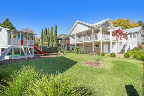 Autumn Home - Our Place At Bright - Accommodation Newcastle 5
