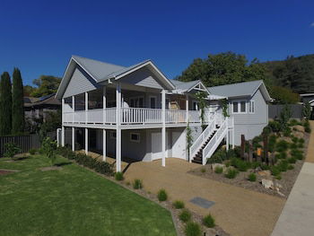 Autumn Home - Our Place At Bright - Accommodation Newcastle 4