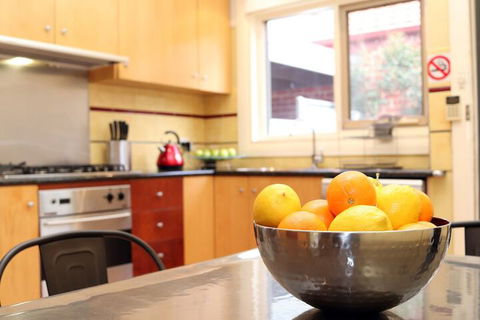 Brunswick Renaissance - Rejuvenate Stays - Accommodation Newcastle 3