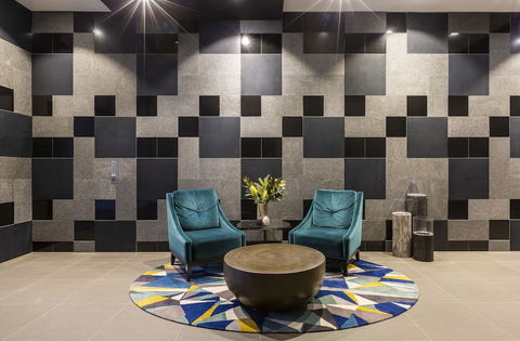 Qube Broadbeach - Accommodation Newcastle 3