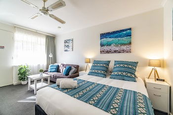 Hallett Cove SA Accommodation Newcastle